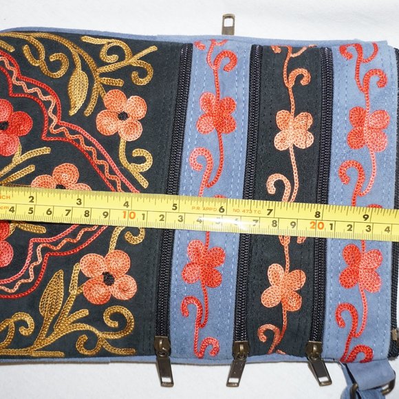 Floral Embroidered suede 5 zip crossbody festival boho bag RAYZ multi function - Picture 8 of 9